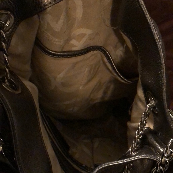 Michael Kors Purse! - Picture 5 of 6